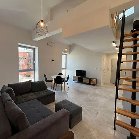 Dwupietrowy Loft Fabryka Welny 2 # Nestapartamenty *